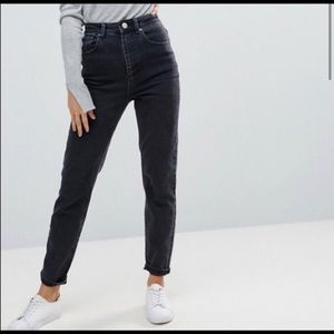 NWOT Black Levi Denizen Mom Jeans
